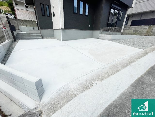 神戸市長田区長田天神町　新築一戸建ての駐車場|駐車スペース！散水栓があるので、こまめに愛車を洗えます！
