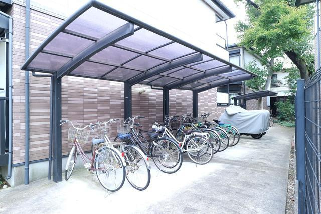 フレア・プランドールＢのその他共用部分|共用設備 屋根付き駐輪場