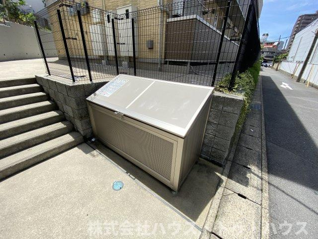 アドラブールのその他