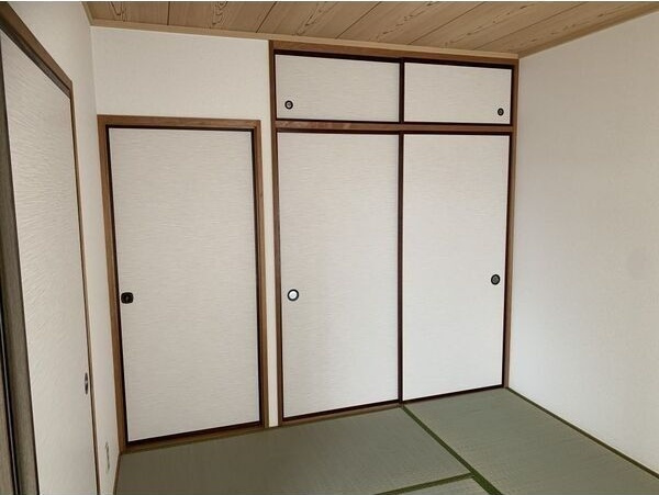 ニューパレス上ノ山の内装