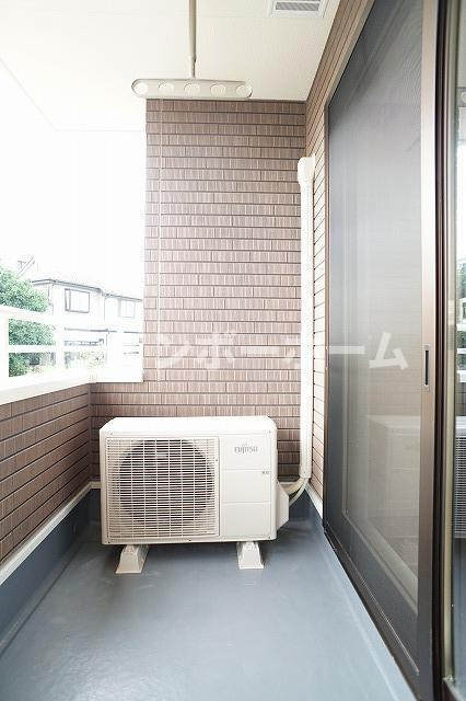 川越市大字寺尾のアパートのバルコニー