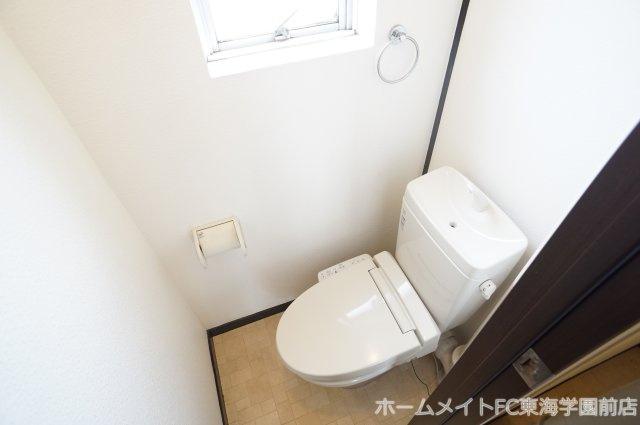 熊本市東区渡鹿８丁目の賃貸マンションのトイレ