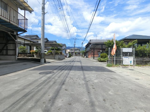 小城市小城町第6　２号棟の前面道路含む現地写真|前面道路含む現地写真です