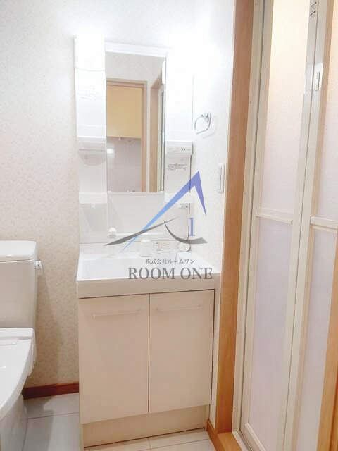 ロワール伊勢宿の洗面所|洗面台です。
