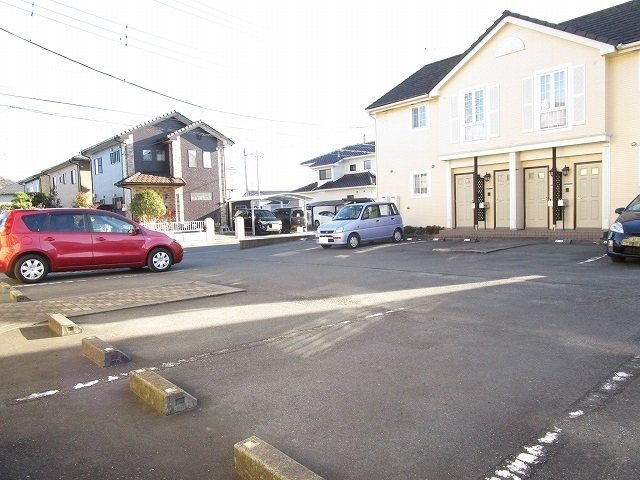 ＧＥＮＥＲＡＬ　Ｄの駐車場|駐車場があるので、車を買う予定の方も安心です