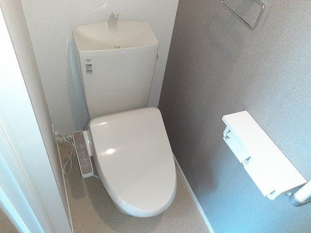 コリーナ　ディ　ヴェルデ　３のトイレ|清潔感のあるトイレです