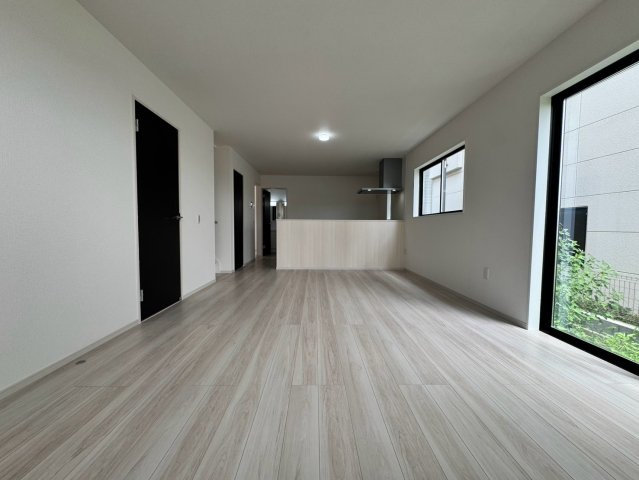 所沢市三ケ島新築戸建の居間・リビング