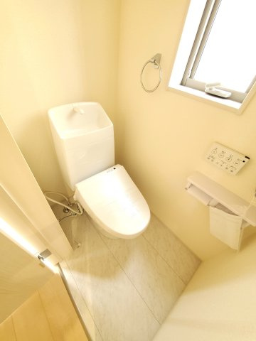 八潮市　八潮7丁目　新築戸建　全2棟のトイレ|施工例です