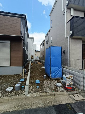 八潮市　八潮7丁目　新築戸建　全2棟の前面道路含む現地写真|前面道路含む現地写真です