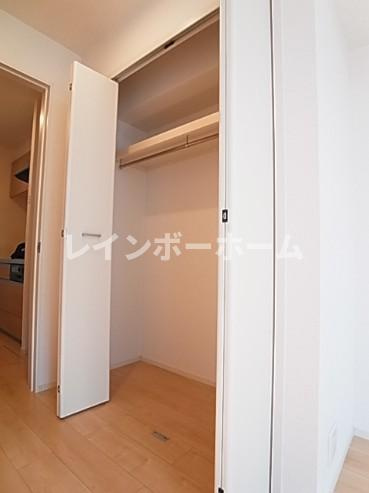 富士見市ふじみ野東３丁目のアパートの収納