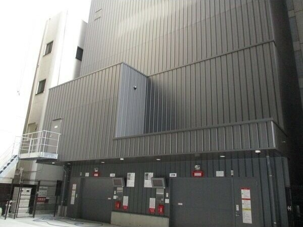 ローレルタワー名古屋栄の駐車場