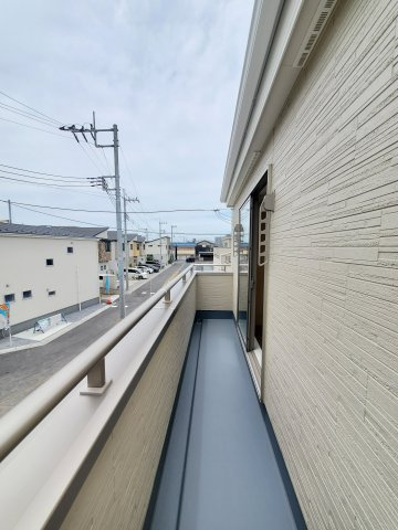 八潮市　八潮7丁目　新築戸建　全2棟のバルコニー|施工例です