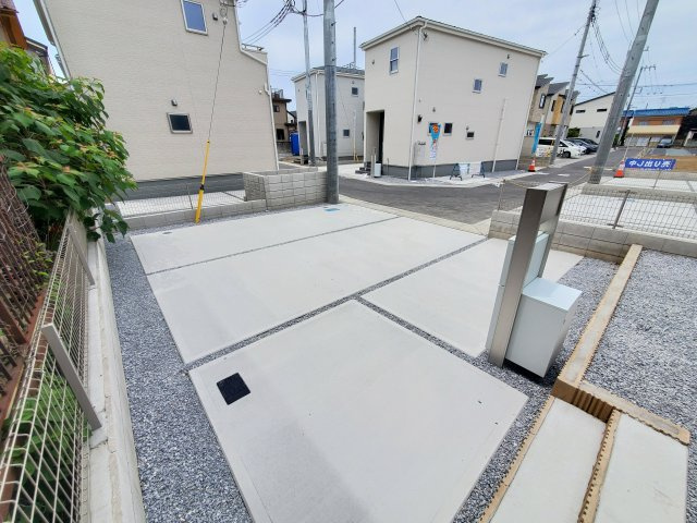 八潮市　八潮7丁目　新築戸建　全2棟の駐車場|施工例です