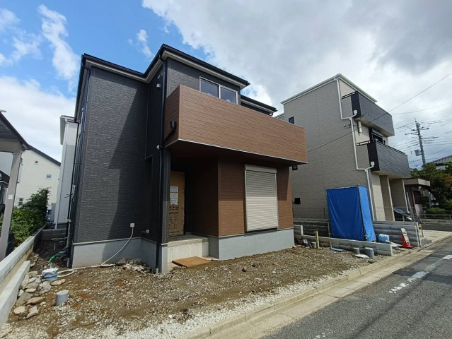 八潮市　八潮7丁目　新築戸建　全2棟の前面道路含む現地写真|前面道路含む現地写真です