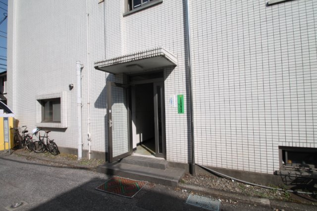 【エントランス】