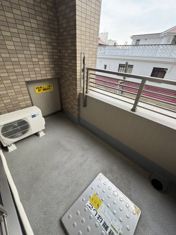 グランスイート文京本駒込　4Fのバルコニー