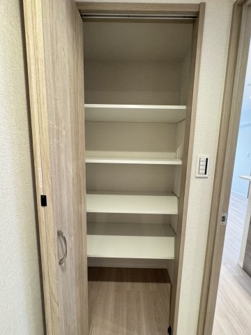 グランスイート文京本駒込　4Fの収納
