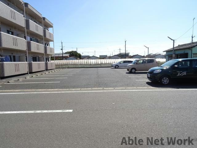 レスポワールＢの駐車場