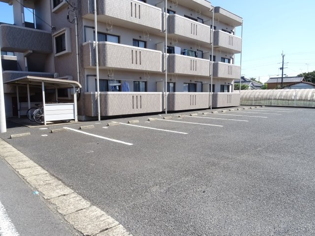 レスポワールＢの駐車場