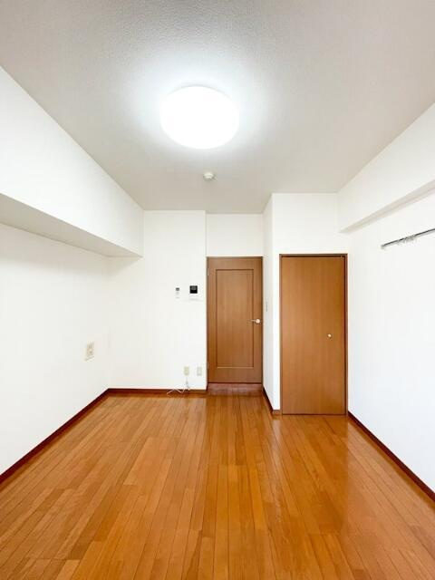 ステージファースト慶應三田の洋室|使い勝手のいい洋室です