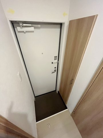 GRANDTIC R.I青崎の玄関