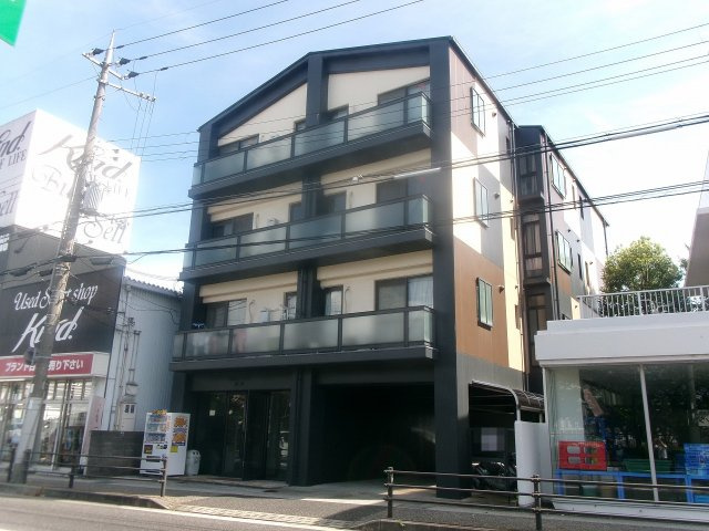 リバティーライフ枝吉の外観
