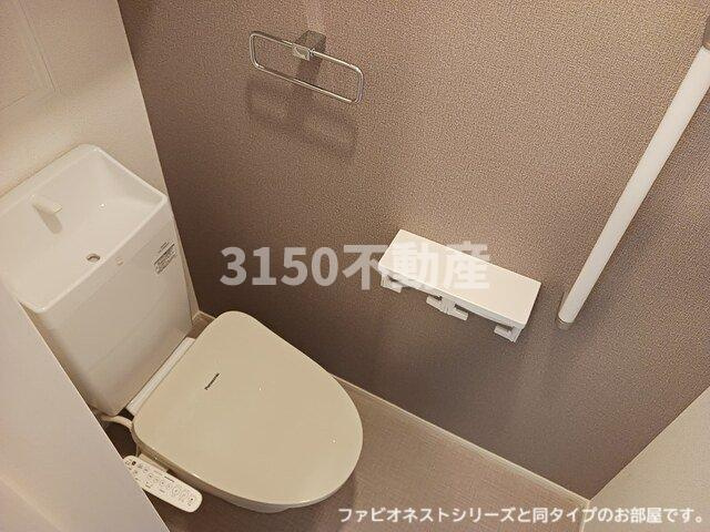 クレーシェルⅡのトイレ|清潔感のあるトイレです