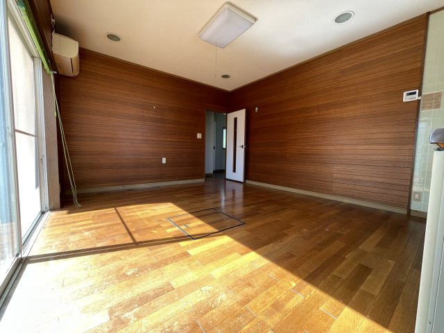 白子町古所戸建の居間・リビング