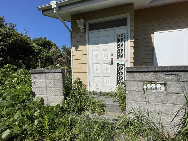 白子町古所戸建の玄関