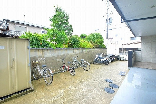 レオパレスイケダのその他共用部分|駐輪スペース