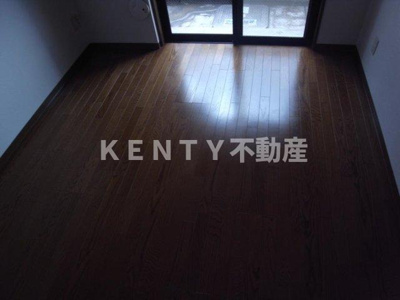 【居間・リビング】 | パークウェル大井町 | こちらの居間で趣味の時間をお楽しみください