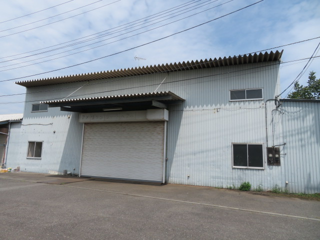 新座市西堀３丁目の倉庫
