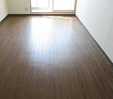 横浜市保土ケ谷区峰岡町２丁目のアパートの居間・リビング