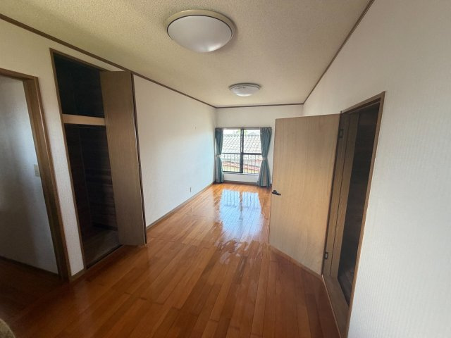 杵島郡白石町 4LDK中古一戸建ての洋室