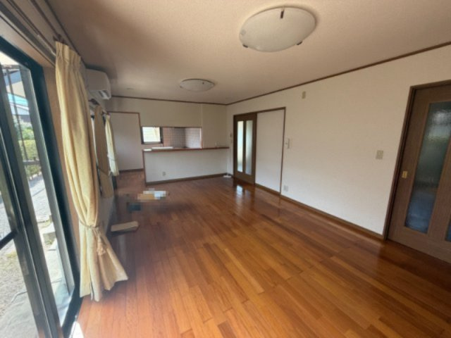 杵島郡白石町 4LDK中古一戸建ての居間・リビング