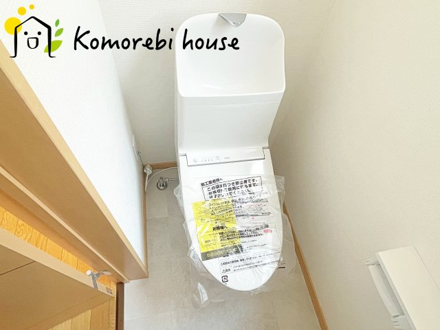 上尾市小泉９丁目　中古戸建のトイレ|清潔感のあるトイレです