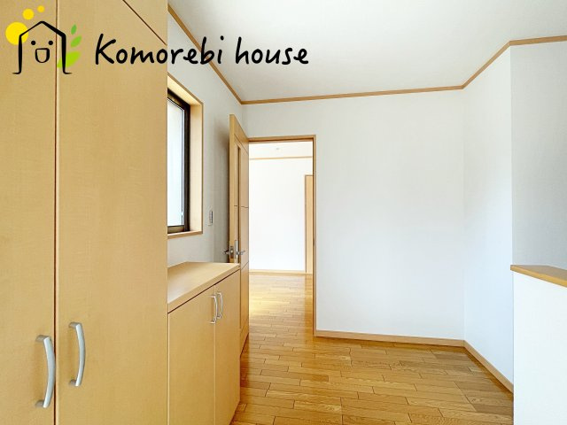 上尾市小泉９丁目　中古戸建の玄関|シンプルで使いやすい玄関です