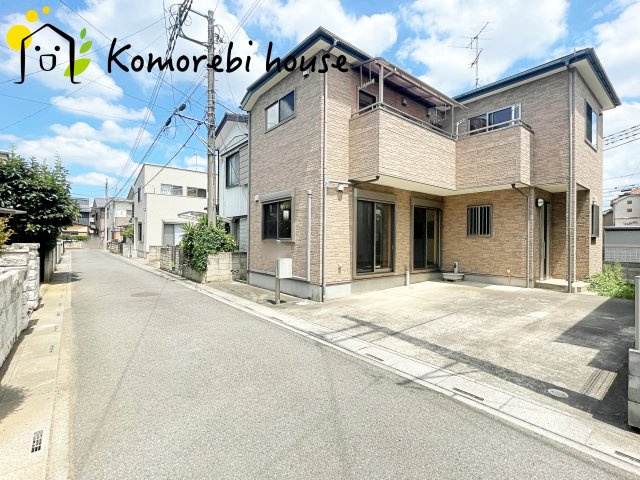 上尾市小泉９丁目　中古戸建の前面道路含む現地写真|前面道路含む現地写真です
