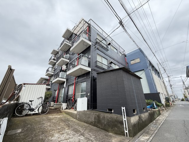 川島ビルの外観