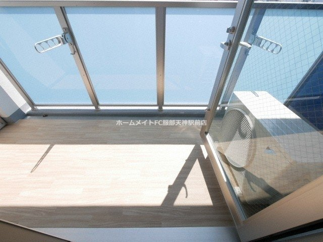 エグゼ難波南VIのバルコニー
