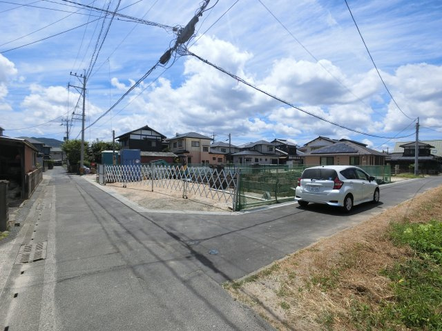 唐津市鏡　第10　1号棟の前面道路含む現地写真|前面道路含む現地写真です