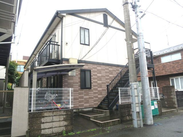 川崎市多摩区登戸新町のアパートの外観