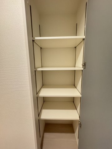 藤和シティホームズ根津　5Fの収納