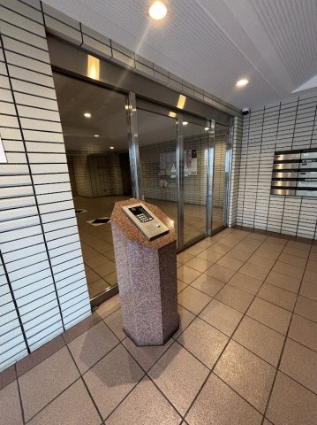 【エントランス】 | ヴェルビュ京町