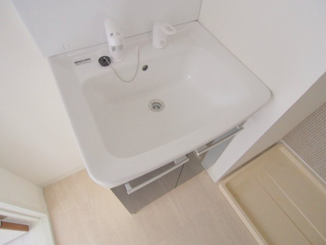 ビューハイツやまと　Ⅰの独立洗面台