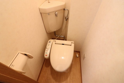 【トイレ】 | オズレジデンス鶴見 | ゆったりとした空間のトイレです