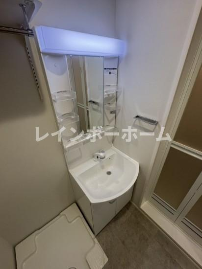 【仲介手数料：50％OFF】対象物件！の洗面所|ゆったりとスペースのある洗面所