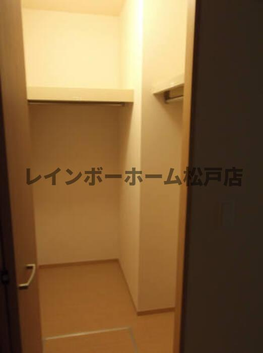 仲介手数料（賃料の1.10ヵ月）の50％OFF対象物件！の収納
