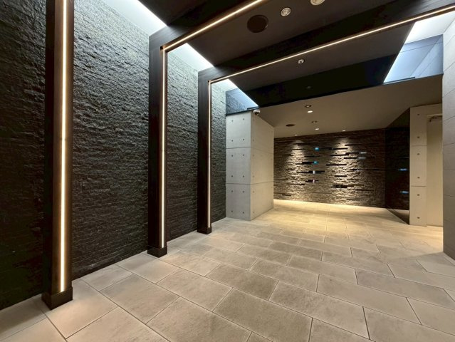 S-RESIDENCE堺筋本町Unoのエントランス