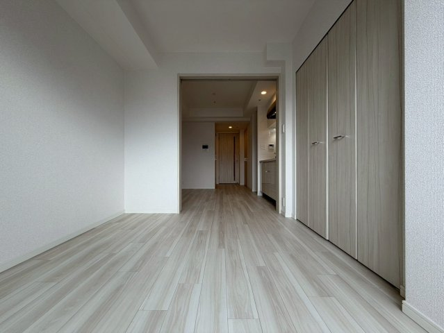 S-RESIDENCE堺筋本町Unoの洋室